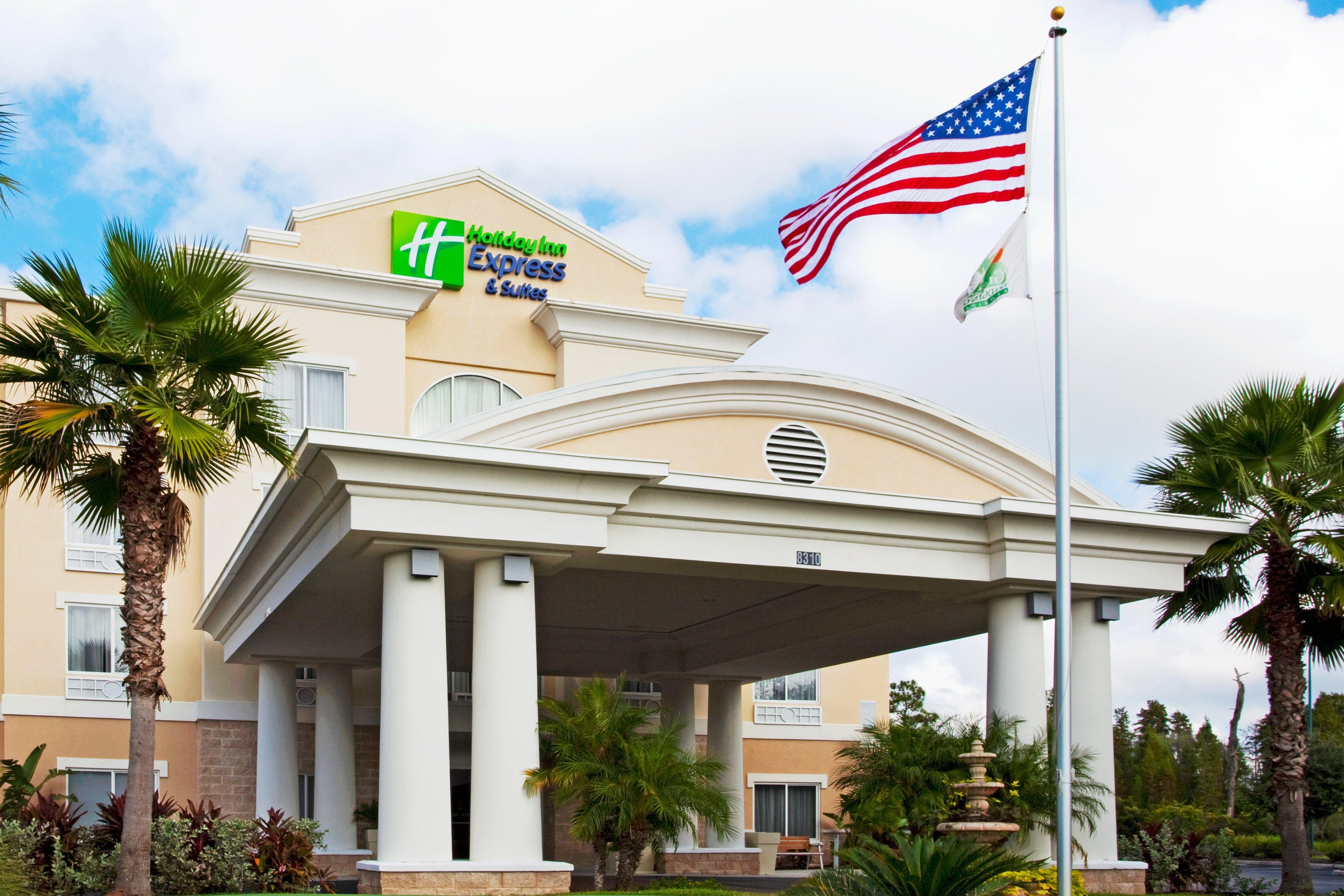 Holiday Inn Express And Suites Tampa I-75 At Bruce B. Downs By Ihg Buitenkant foto